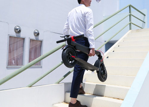 YENİ ŞEHİRDE E-SCOOTER KULLANMAK İÇİN İPUÇLARI